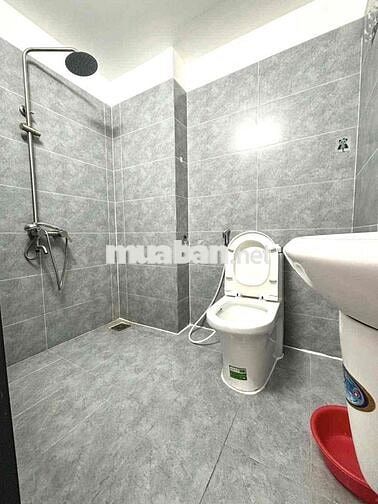 Phòng trọ cao cấp kế bên Đại Học Kinh Tế Quận 10