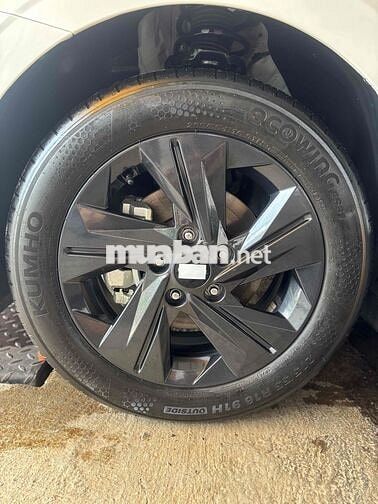 Hyundai Elantra 2024 1.6 đặc biệt Trắng