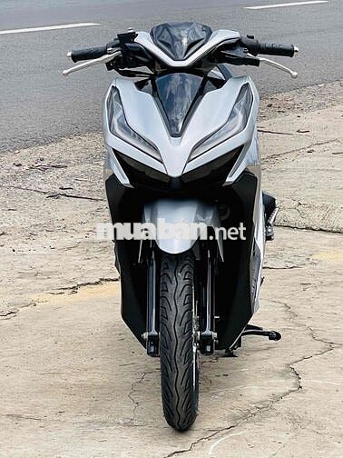 Honda Vario 150 2024 Bạc