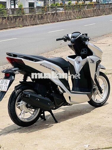 Honda Vario 150 2024 Bạc