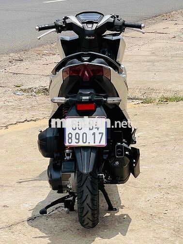 Honda Vario 150 2024 Bạc