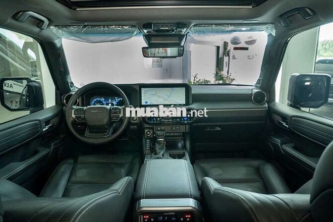 Toyota Land Cruiser Prado LC250 2025 XHĐ cao
