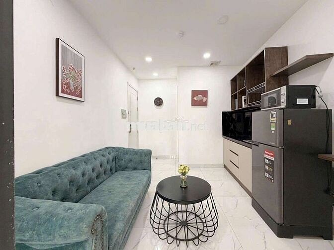 Căn hộ ban công , rộng ,cây cảnh thoáng mát