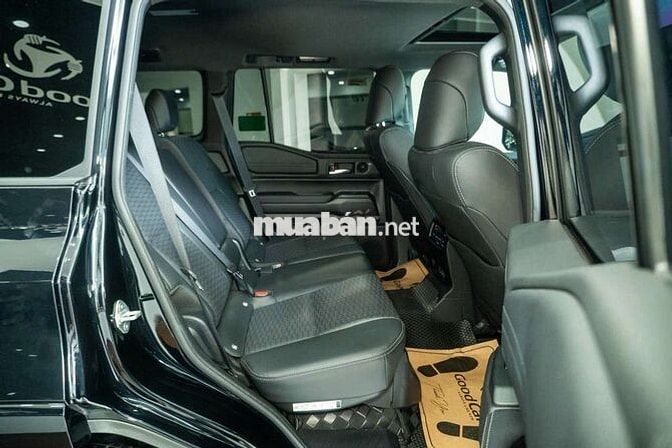 Toyota Land Cruiser Prado LC250 2025 XHĐ cao