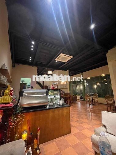 nhà cấp 4 gác lửng nguyên căn 2 phòng ngù