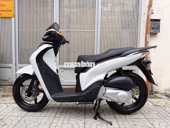 Honda SH150 Ý 2010 hàng 3 cục  Trắng đen
