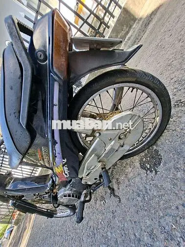 Suzuki Crystal 110 Thái Lan Đen