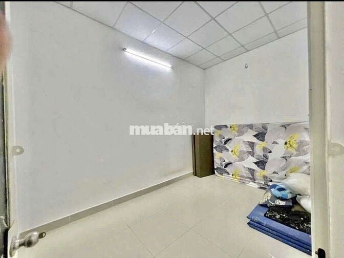 Cho Thuê Nhà 1 Trệt 1 Lầu 3PN 4x25m Mặt Tiền Nguyễn Thị Thập