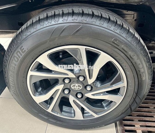 Bán Innova 2.0E Số Sàn 2022 Siêu Đẹp - Xe Gia Đình
