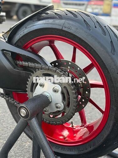 Ducati Hyper 821 31000 km Carbon