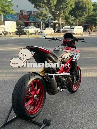 Ducati Hyper 821 31000 km Carbon