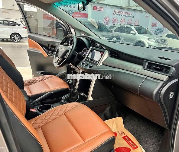 Bán Innova 2.0E Số Sàn 2022 Siêu Đẹp - Xe Gia Đình