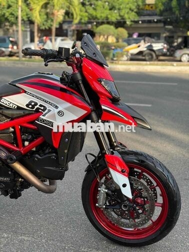 Ducati Hyper 821 31000 km Carbon