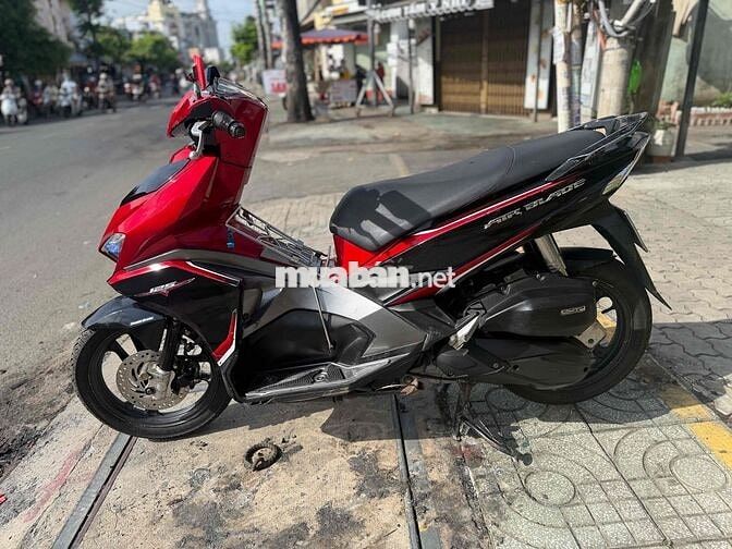 Honda Air Blade 125cc Đỏ đen