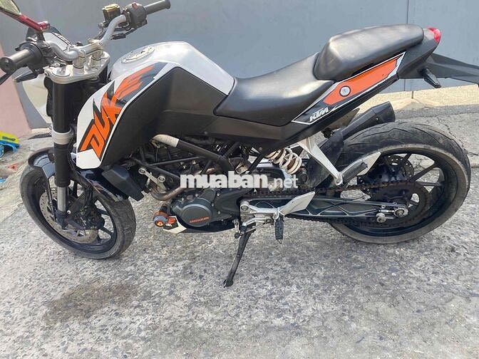 KTM Duke 125 Trắng Cam Đen