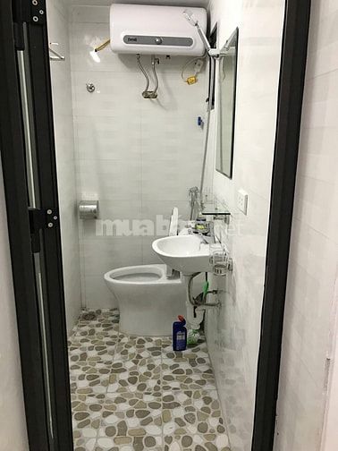 Chính chủ cho thuê căn hộ khép kín 20 m2, tầng 2, số 45 Trần Phú