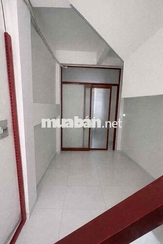 BÁN NHÀ MT QUẬN 10- NGÔ GIA TỰ 1x TỶ