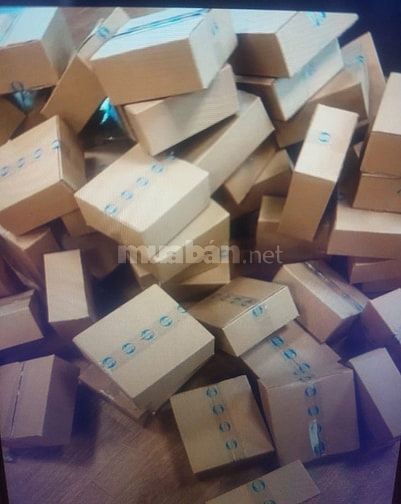 Tư vấn bán hàng tại CH , làm phụ kho , dán tem , đóng gói hàng .