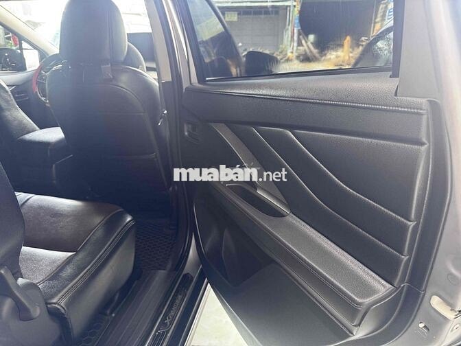 Mitsubishi Xpander Bạc 7 chỗ