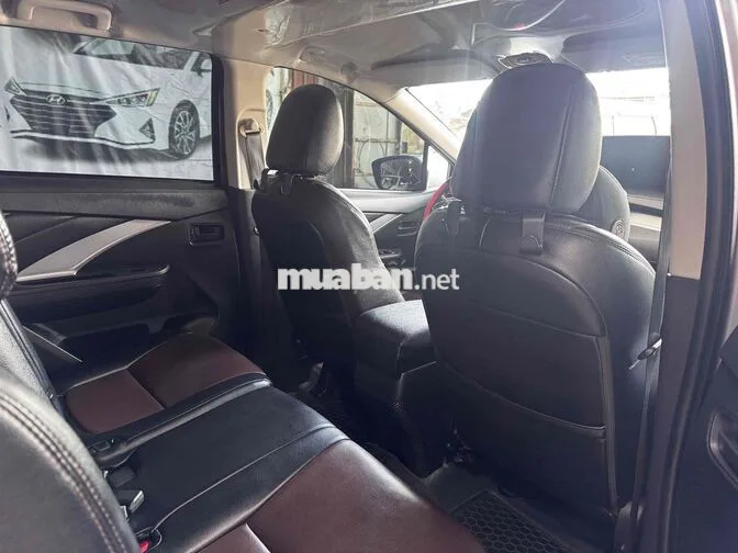Mitsubishi Xpander Bạc 7 chỗ