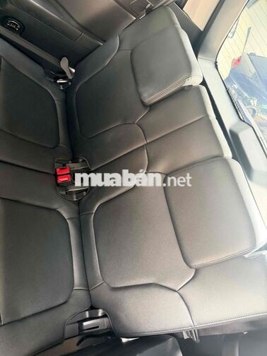 Ford Everest 2024 SUV Đen
