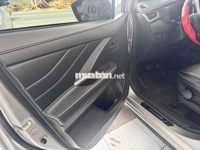 Mitsubishi Xpander Bạc 7 chỗ