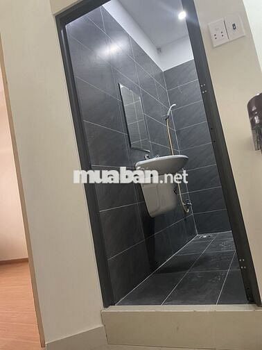 MẶT TIỀN HẺM 4M NHÀ ĐẸP MỚI TOANH  2 TẦNG- 2 MẶT HẺM