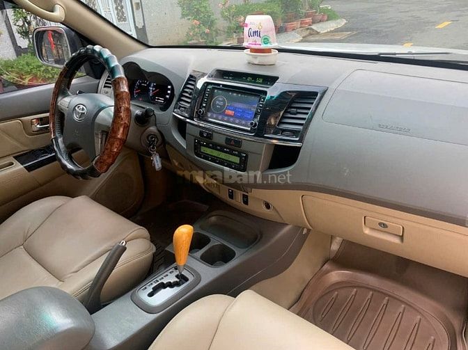 Chính chủ bán Toyota FORTUNER V số tự động đời cuối 2014