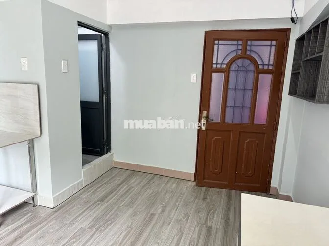 Phòng trong biệt thự Bình Lợi, full nội thất, có BAN CÔNG + GÁC rộng
