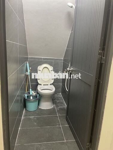 MẶT TIỀN HẺM 4M NHÀ ĐẸP MỚI TOANH  2 TẦNG- 2 MẶT HẺM