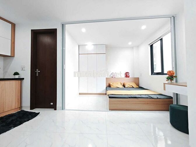 Siêu phẩm CCMN 30m2 Studio- 1n1k Full đồ. ban công thoáng tại Cự Lộc