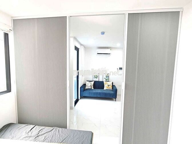 Siêu phẩm CCMN 30m2 Studio- 1n1k Full đồ. ban công thoáng tại Cự Lộc