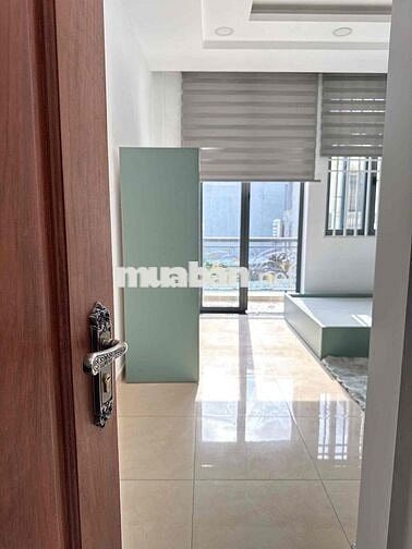 PHÒNG FULL NỘI THẤT BAN CÔNG CỬA SỔ GẦN CVPM QUANG TRUNG CĐ Y HỒNG ĐỨC