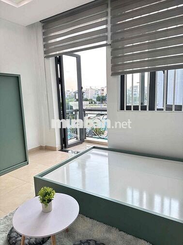 PHÒNG FULL NỘI THẤT BAN CÔNG CỬA SỔ GẦN CVPM QUANG TRUNG CĐ Y HỒNG ĐỨC