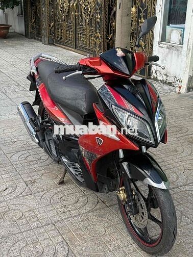 Yamaha Novo 4 Tự động Đỏ đen