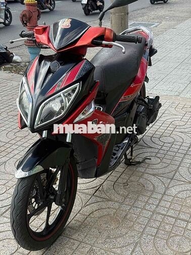 Yamaha Novo 4 Tự động Đỏ đen