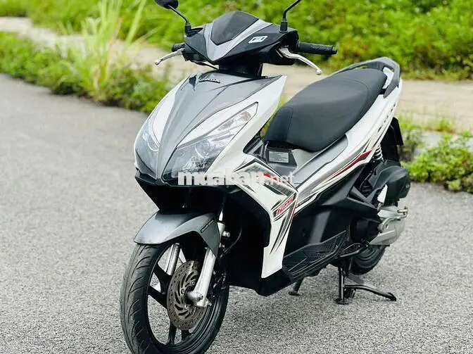 Honda Air Blade 125 Trắng, Xám máy nguyên xe đẹp