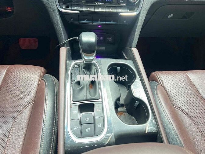 Hyundai SantaFe Premium 2020 Xăng lướt 25.000 km