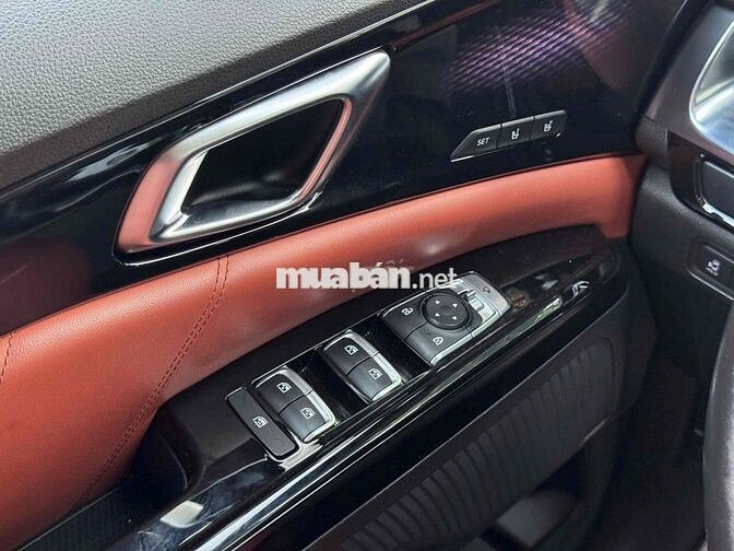 cần bán Kia carival 7 chổ full dầu xe gia Đình