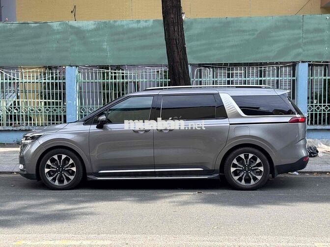 cần bán Kia carival 7 chổ full dầu xe gia Đình