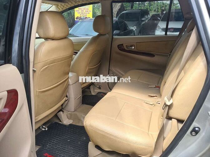Toyota Innova G 2006 Bạc