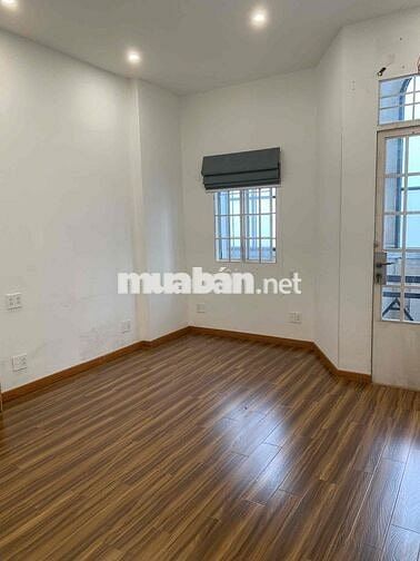CHO THUÊ NHÀ ĐẸP HẺM XE HƠI AN NINH SƯ VẠN HẠNH, QUẬN 10