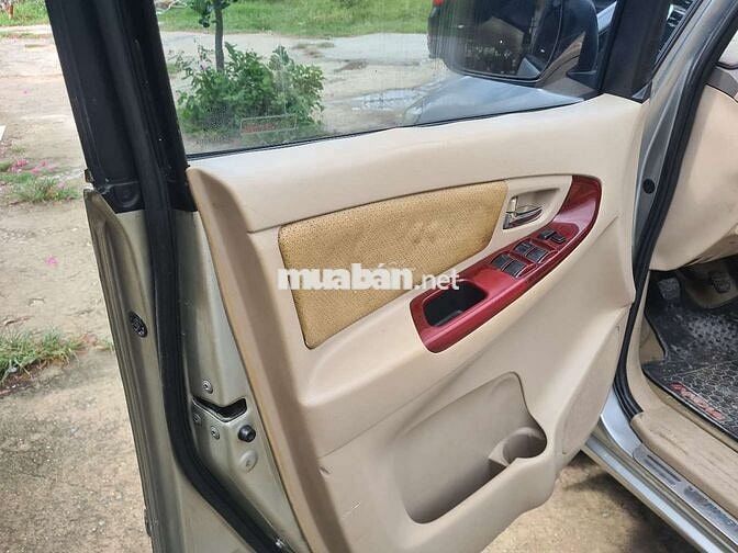 Toyota Innova G 2006 Bạc