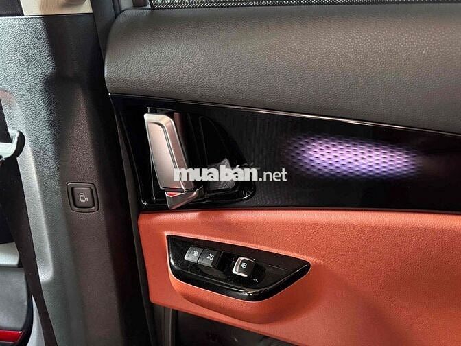 cần bán Kia carival 7 chổ full dầu xe gia Đình