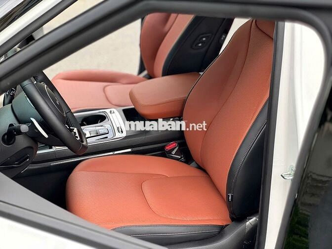 Kia Carnival Signature 2026 Trắng 7 chỗ