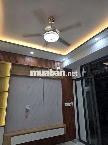 Ban nhà đường Bùi Dương lịch phường Minh Tân, Thành phố Hồ Chí Minh.