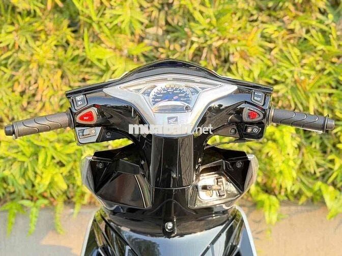 Air blade bstp( nậu xớ tt e 9trieu nhận xe)