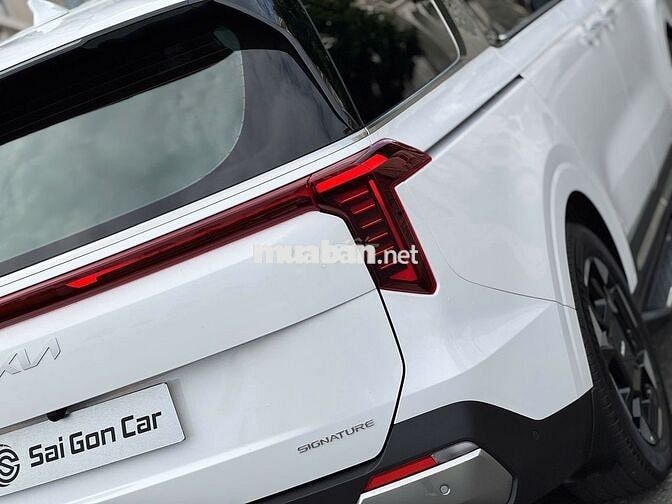 Kia Carnival Signature 2026 Trắng 7 chỗ