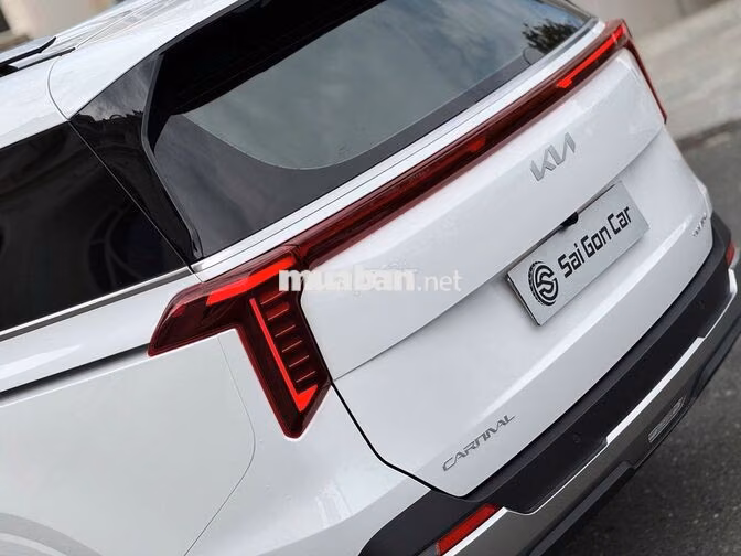 Kia Carnival Signature 2026 Trắng 7 chỗ