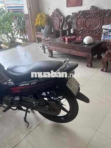 Yamaha Sirius Đen